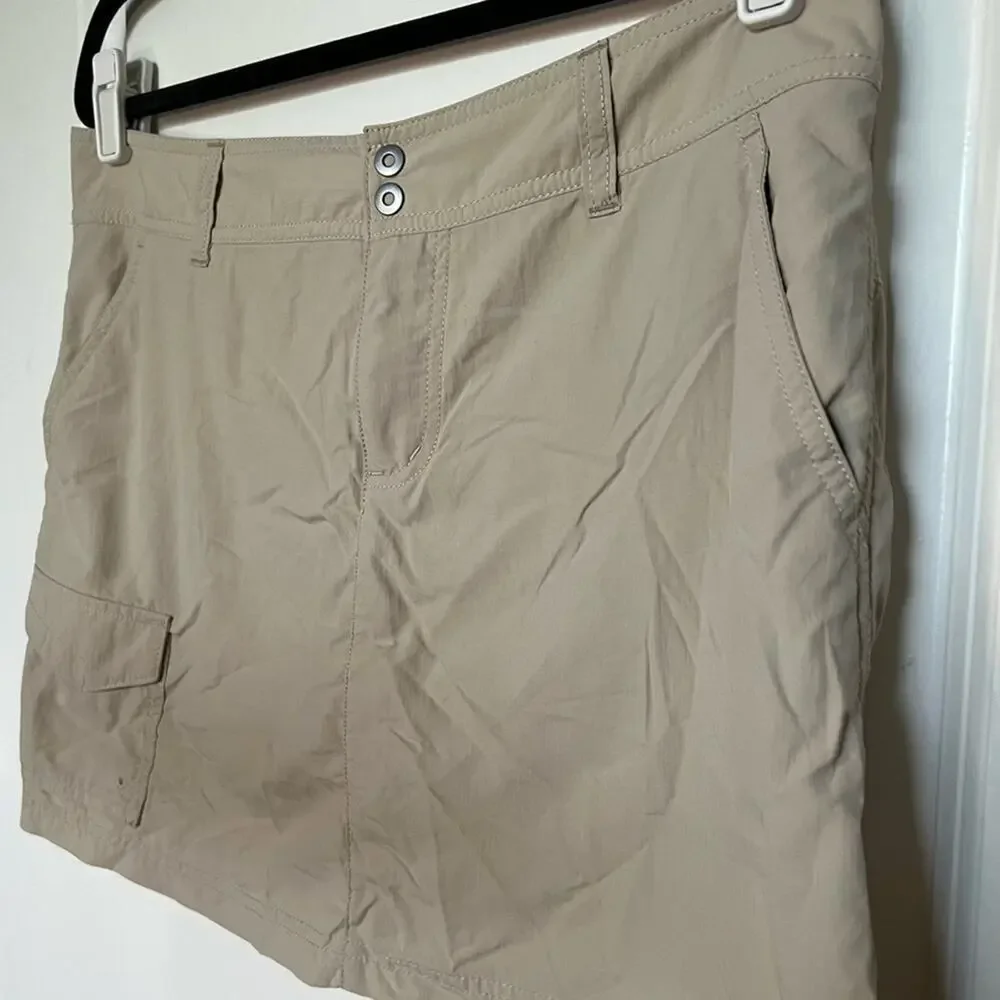 Columbia‎ Skirt Omni Shade Sun Protection size : 10
